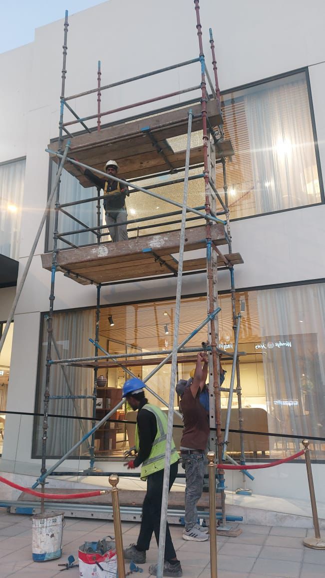 Aluminium works installation Dubai