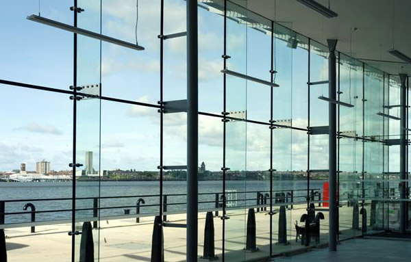 Spider glass system UAE