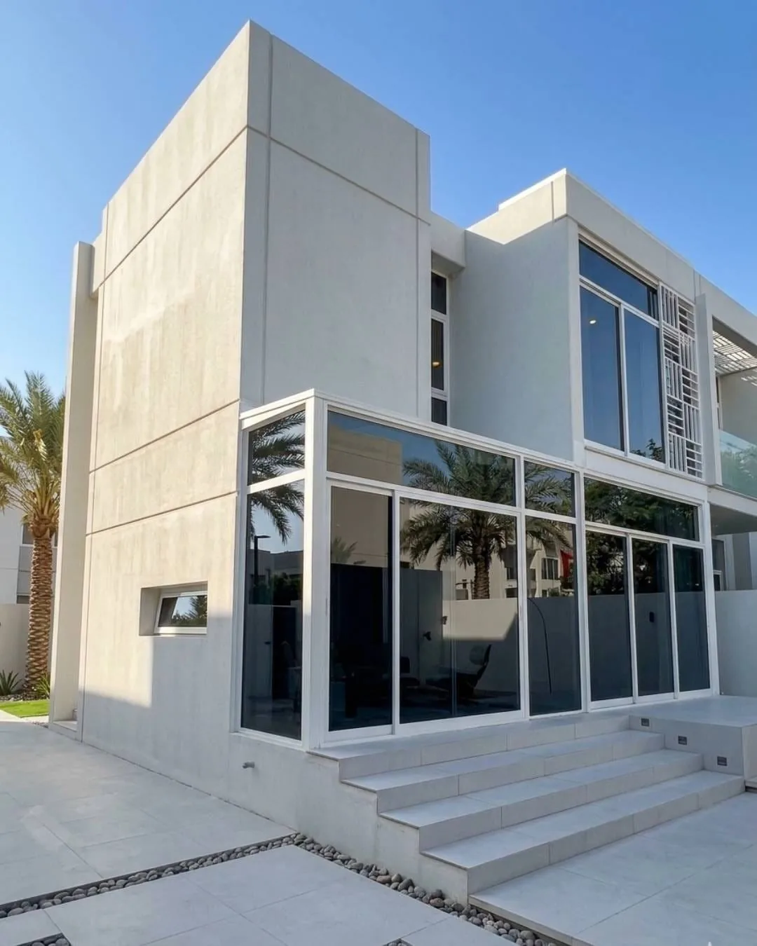 Diamond Step glass and aluminium project in UAE, 20 years of excellence