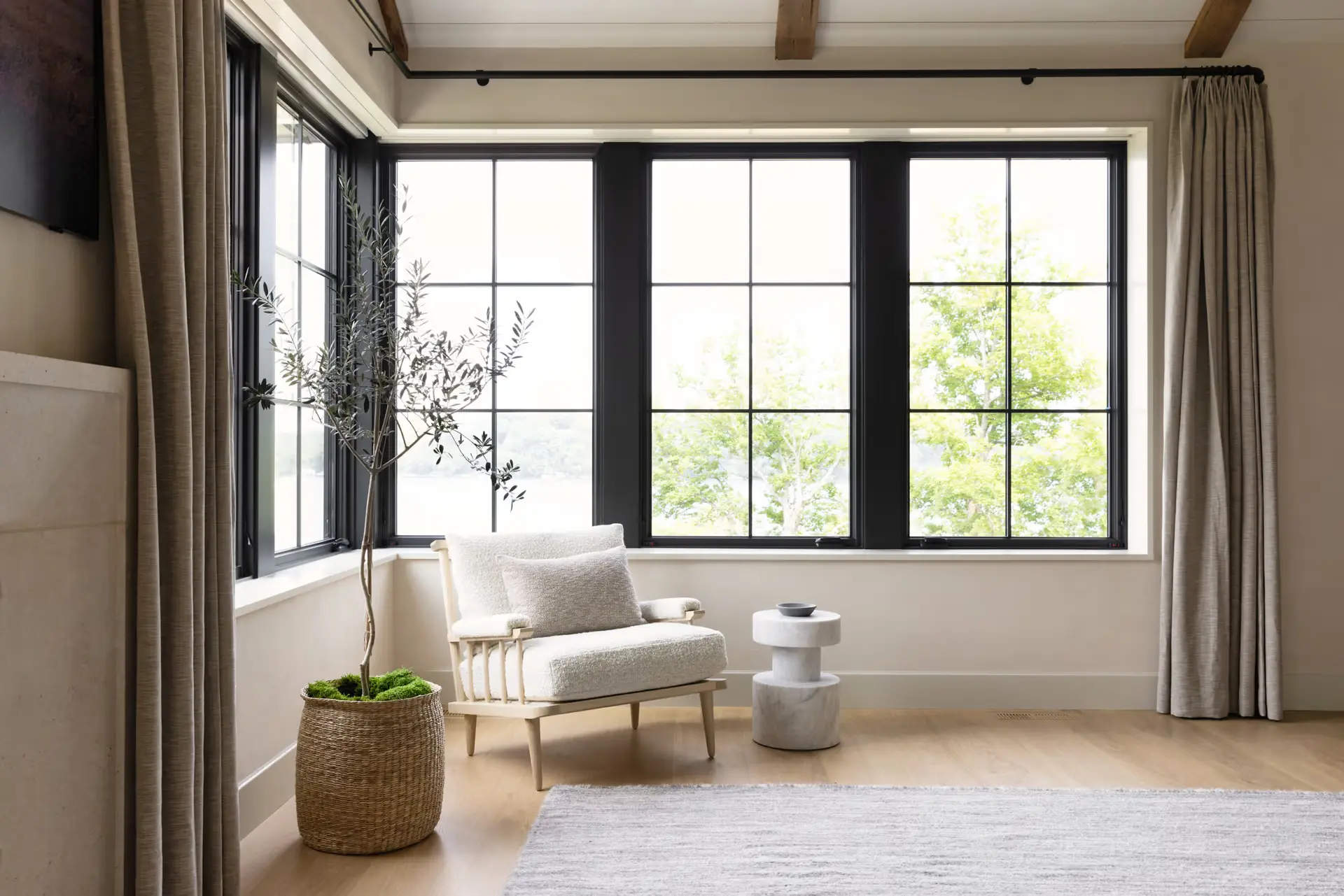 glass windows uae
